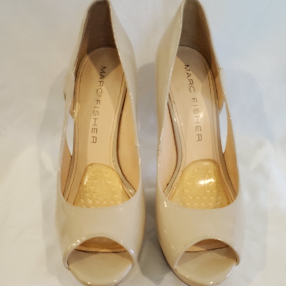 Marc Fisher High Heels, Size 8 US